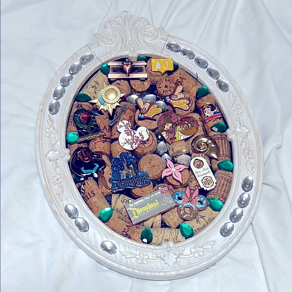 Pick your 5 pins lot |